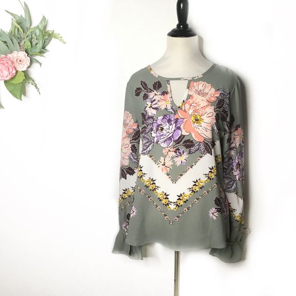 Maurices Tops - Maurices floral long sleeve blouse green S